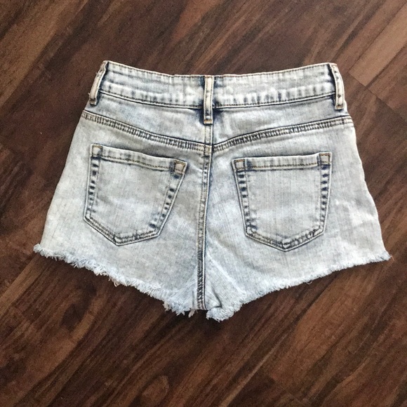 Super High Rise Shorts - Picture 2 of 2